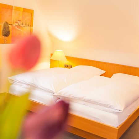 Hotel Restaurant Jaegerhof Weisendorf Pokoj fotografie