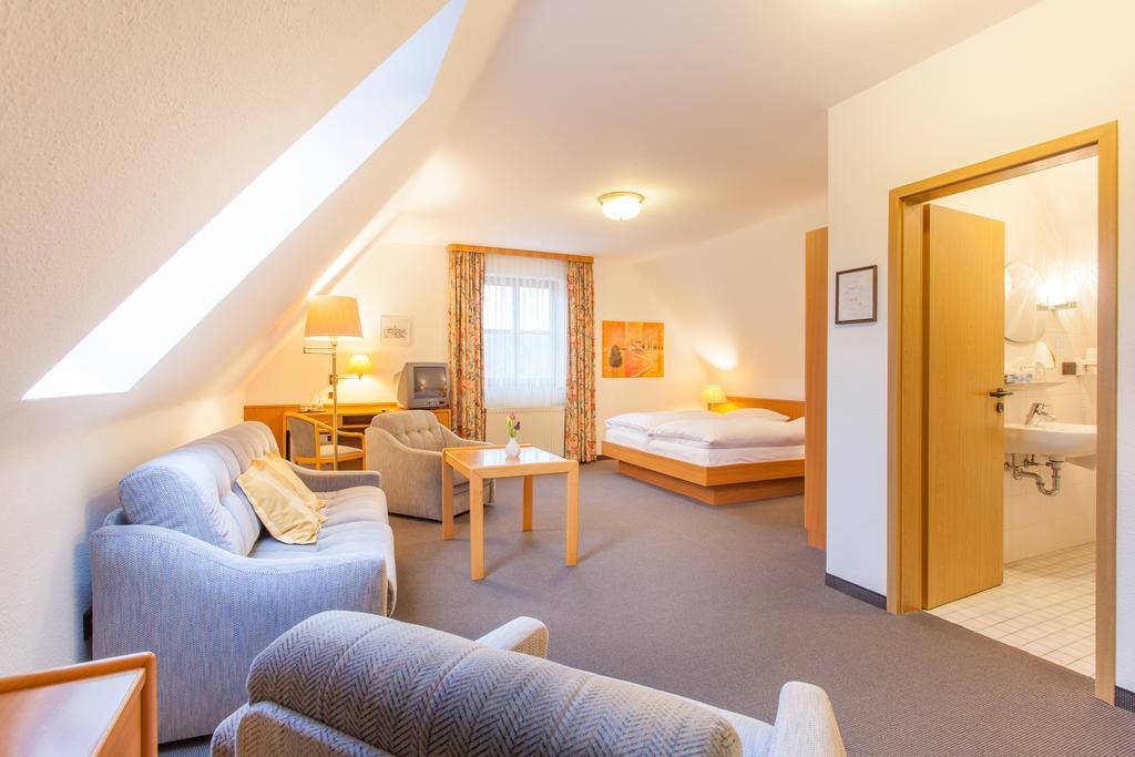 Hotel Restaurant Jaegerhof Weisendorf Pokoj fotografie